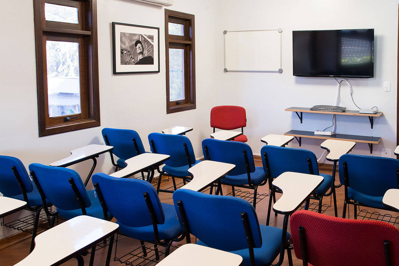 Sala de Treinamento para até 17 pessoas + palestrante